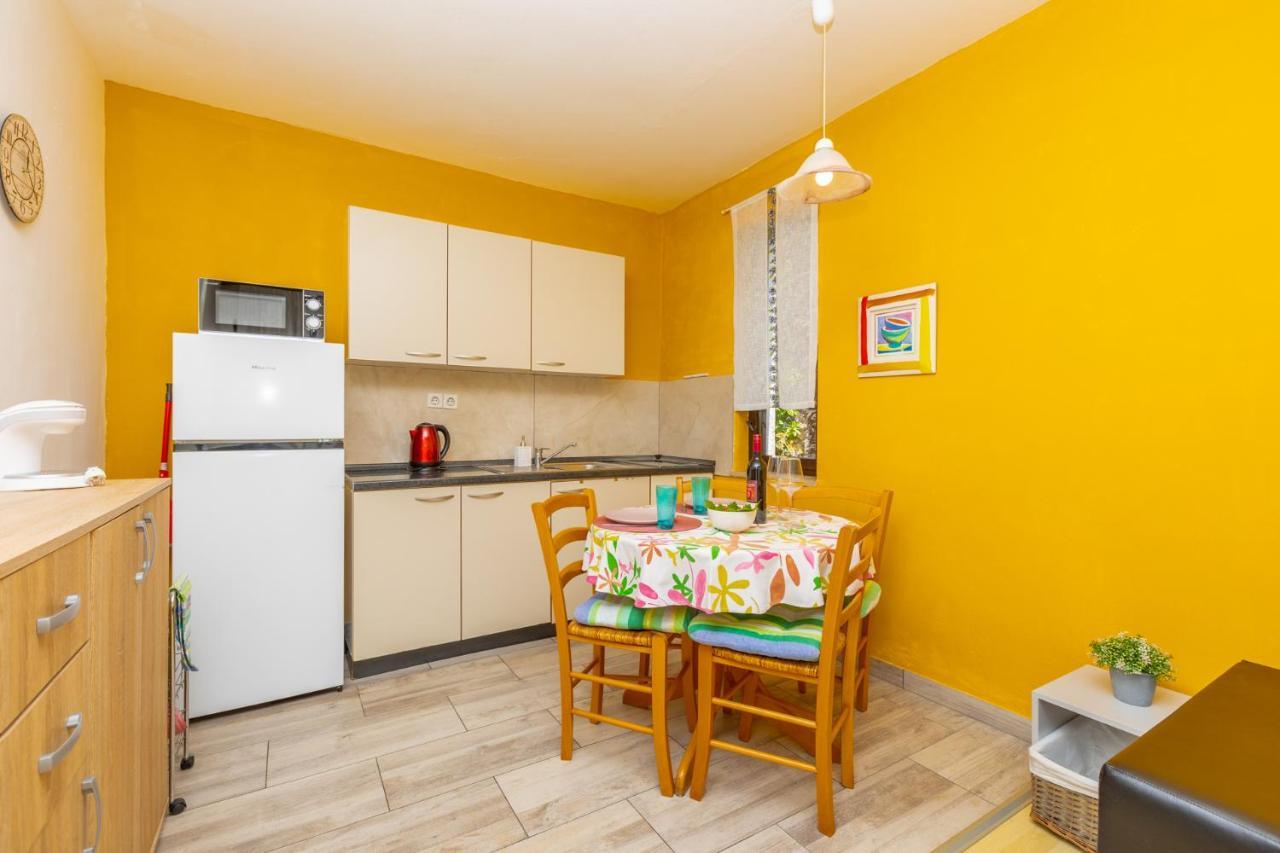Apartman Kovac Malinska Eksteriør bilde